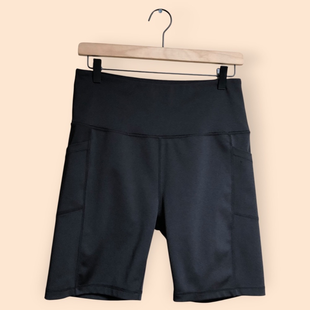 Legend Women’s Black Bike Shorts Active Athletic Athleisure Pockets Women Large - Picture 8 of 8